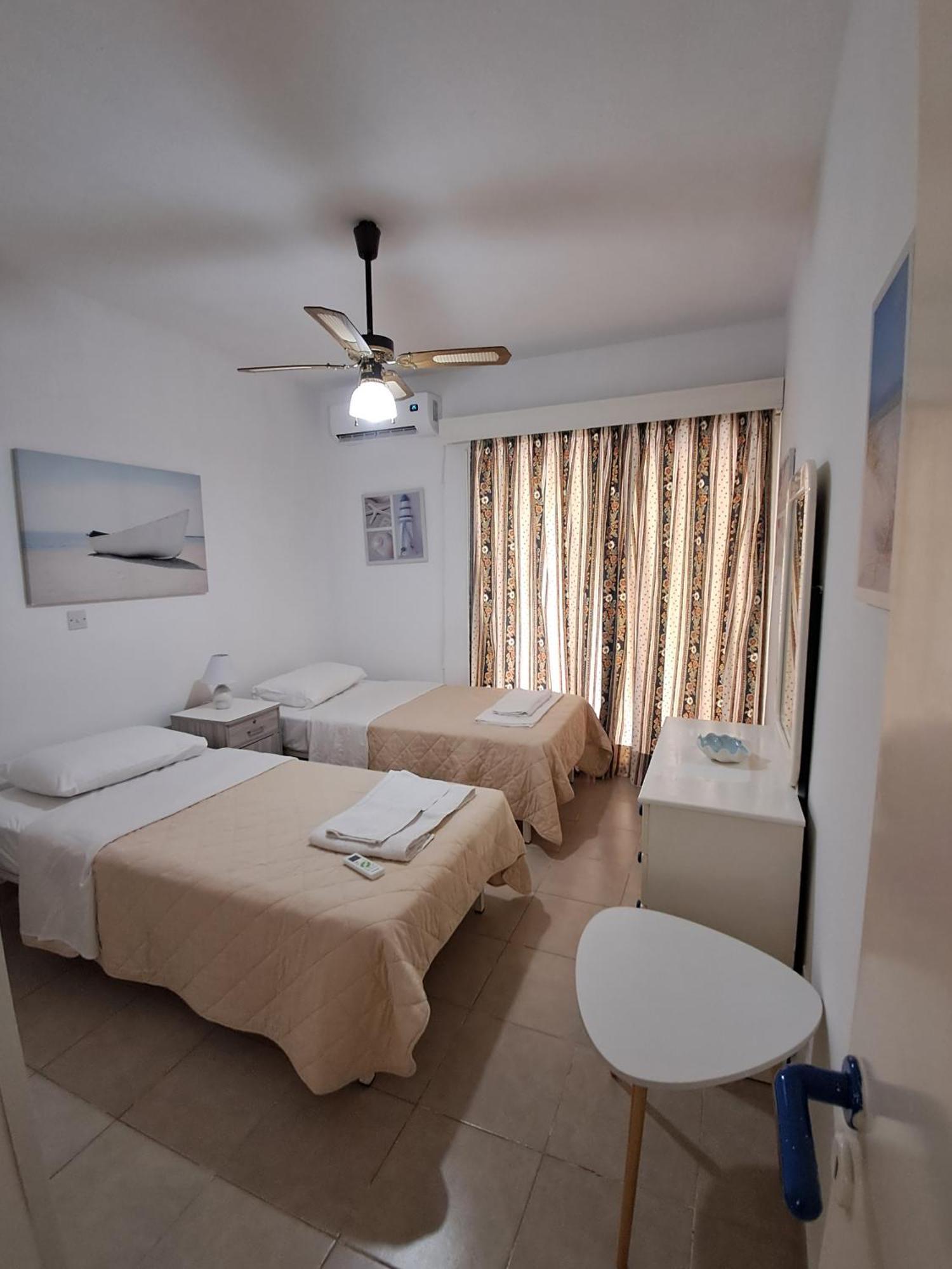 Lca2 Flat For You Apartment Larnaca Exteriör bild